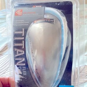 Shock doctor Titan flex cup